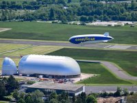 Zeppelin und Hangar