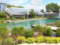 aquaLaatzium - Schwimmbecken außen