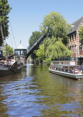 Entdecke die Stadt Groningen vom Wasser aus