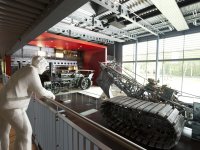 Emsland Moormuseum Ausstellungshalle 2 Kipptiefpflug Mammut