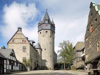 Burg Altena - Oberer Burghof ©Stephan Sensen