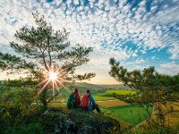 Naturpark Altmühltal - Sonnenuntergang auf dem Burgsteinfelsen ©Naturpark Altmühltal/Dietmar Denger