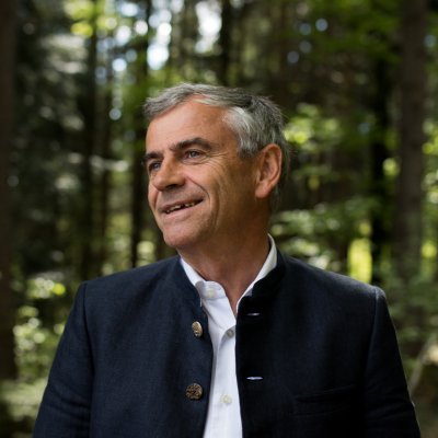 Klaus Hauber bewirtschaftet das familiengeführte Hotel Haubers Naturresort nahe Oberstaufen, Allgäu.