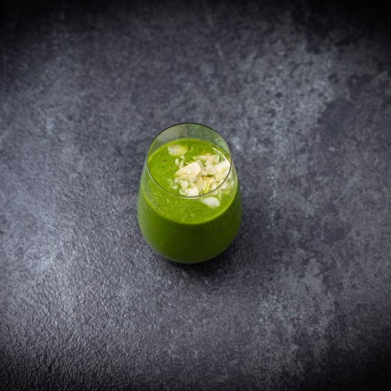 Mit dem grünen Smoothie beginnt der Tag für Gäste des Basenfasten-Hotels im Allgäu.