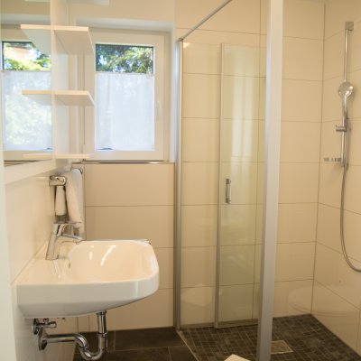 Badezimmer Hauberianerunterkuft Tannenalp