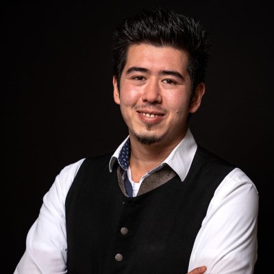 Robin ist Mitarbeiter im Restaurant in Haubers Naturresort