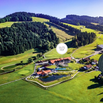 Haubers-Naturresort-Übersicht-nur-Gutshof