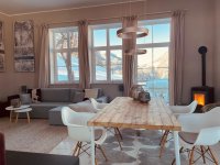 Esstisch mit Occhio Leuchten