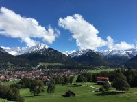 Oberstdorf mit Bergkulisse