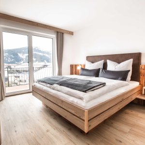 Schlafzimmer mit Doppelbett