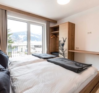 Doppelbett mit Balkon