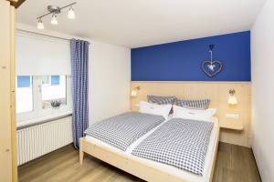 Jahreszeiten Fewo Enzian Schlafzimmer