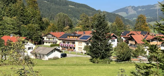 Blick auf das Haus Luise in Unterjoch