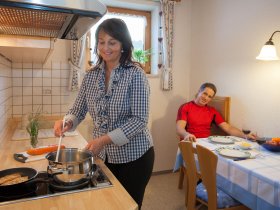 Komplett ausgestattete Küche in der Ferienwohnung