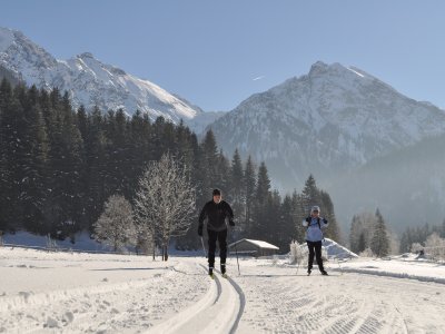 Märchenhafte Winter und traumhafte Loipenverhältnisse für Langläufer und die, die das Langlaufen noch für sich entdecken wollen. Freestyle oder klassisch, alles ist in Unterjoch möglich.