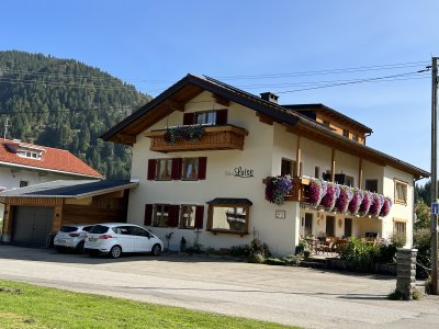 Haus Luise im Sommer