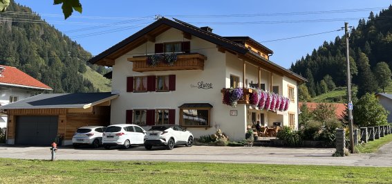 Haus Luise im Sommer