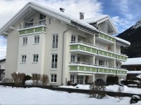 Hausansicht im Winter