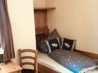 2. Schlafzimmer