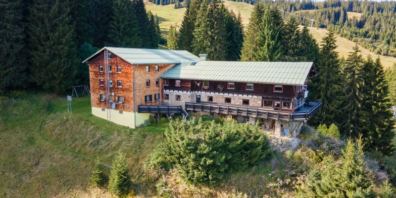Das große Hörnerhaus bietet viel Platz Das Hörnerhaus im Allgäu ist auch für Gruppen, Tagungen und große Familien geeignet.