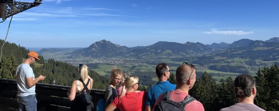 Gruppe auf der Terrasse