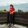 Den Alpenblick auf der Terrasse genießen