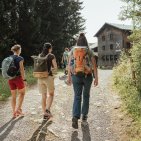 Bei Deinem Sommerurlaub im Allgäu darf eine Wanderung nicht fehlen. Als Ziel kannst Du dir zum Beispiel das Hörnerhaus nehmen.