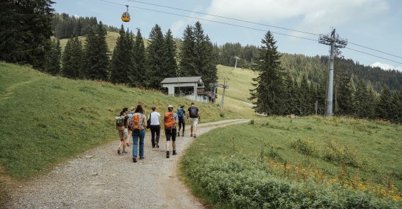 Mitten im Wandergebiet Das Hörnerhaus liegt mitten im Wandergebiet der Hörnerbahn und ist Dein perfekter Ausgangspunkt für Abenteuer im Allgäu.