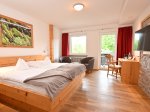 CHL Zimmer neu CHL Zimmer neu