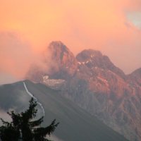 Die imposante Trettachspitze einmal im Abendrot