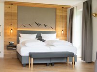 Junior Suite Junior Suite mit 2 Balkonen / Terrassen zur Süd- und Südostseite, Kamin und Klimaanlage