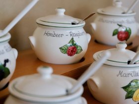 Marmelade und Konfitüre zum Frühstück