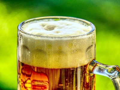 Frisch gezapftes Bier