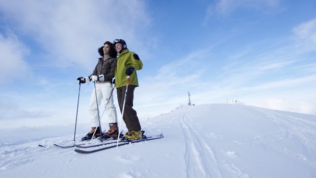 Skifahren im Winter (Bild Oberstaufen Tourismus)