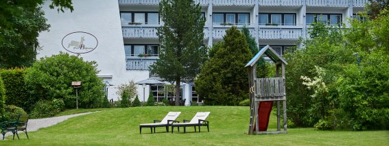 Park mit Spielturm