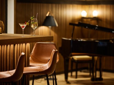 In der neuen Bar lässt es sich ab dem Nachmittag vortrefflich verweilen.