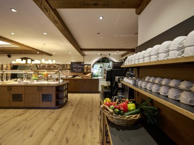 Der neue Buffetbereich im Hotel Bannwaldsee bietet viel Platz.