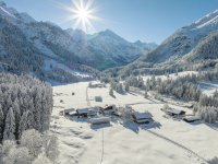 Panoramablick auf die winterliche Birgsau