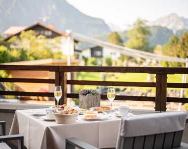 Frische Bergluft und ein gemütliches Frühstück