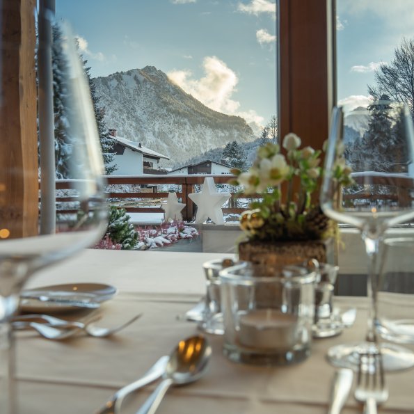 Ausblick vom Restaurant im Winter 3  © Lena Grabecki Tramino