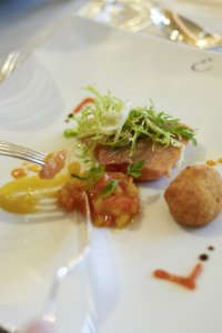 Restaurant / Am Tisch / Dinner / Menü