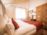 Das Chalet Oberstdorf ist mit 2 Schlafzimmern ausgestattet. Genießen Sie die Ruhe in der Gartenanlage des Hotel Rubihaus garni und Ferienwohnungen.