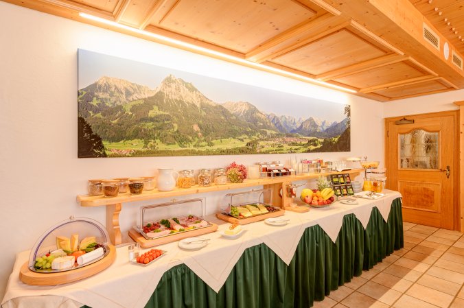 Frühstücksbuffet im Hotel Rubihaus garni in Oberstdorf