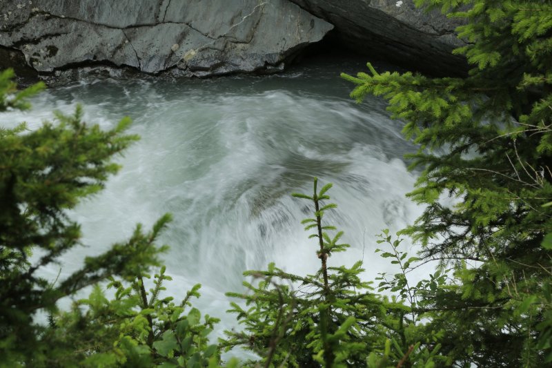 Alpine Naturlandschaft rund um Prägraten am Großvenediger in Osttirol. Die ursprüngliche Bergwelt des Nationalparks Hohe Tauern lädt zum Wandern, Entdecken und Erholen ein.
