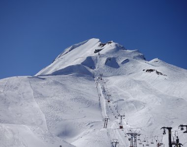 Winterliche Bergwelt in Osttirol – Skifahren, Winterwandern und Schneesport rund um Prägraten am Großvenediger und im Nationalpark Hohe Tauern.