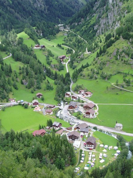 Eindrücke aus dem Hotel HEIMAT in Hinterbichl bei Prägraten am Großvenediger – Natur, Berge, Ruhe und echte Tiroler Gastfreundschaft im Nationalpark Hohe Tauern.