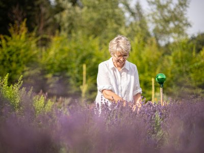 Kräuterhotel Kienle - Silvia im Kräutergarten