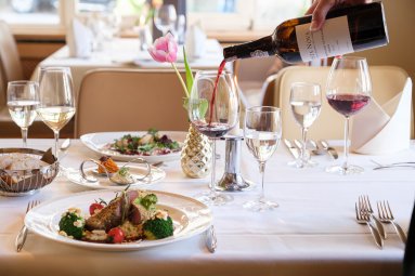 Eine erstklassige Weinauswahl rundet das Genuss-Erlebnis im Oberstdorfer Hotel Mohren ab