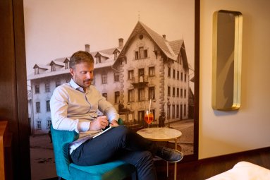 Zeit nehmen für Kreativität & Erholung Ruhen Sie sich auf Ihrem Zimmer aus und erholen Sie sich.