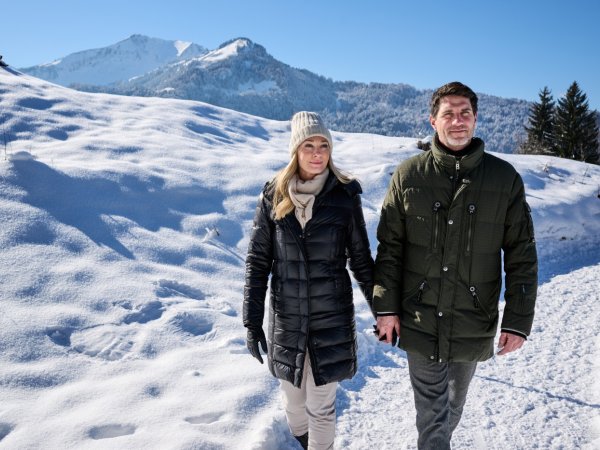 Gemütlich durch die Schneelandschaft schlendern.